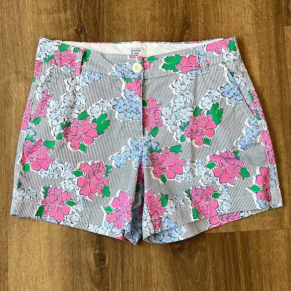 Crown & Ivy Caroline Blue Pin Striped Pink Floral Shorts Sz 6P - Picture 1 of 8